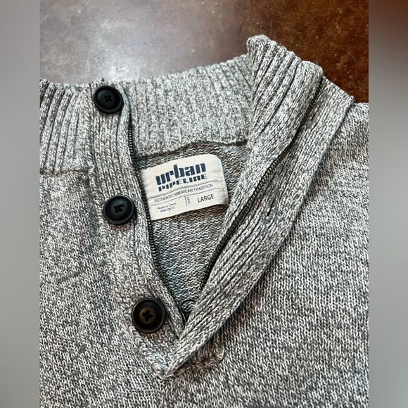 Urban Pipeline, marbled gray sweater, Size Large - Picture 3 of 6